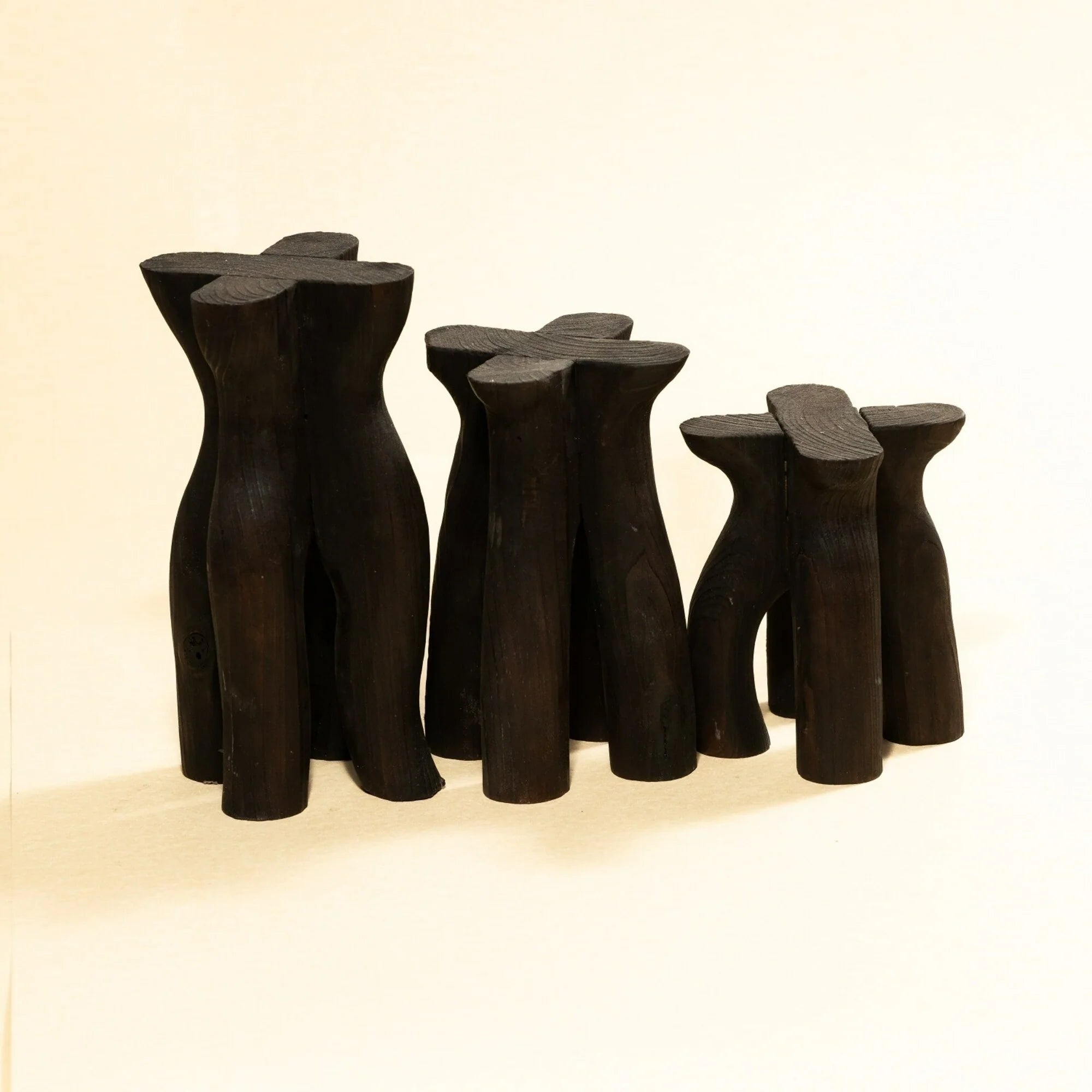 Medium Wooden Pedestal Display Stand - 9" - Black